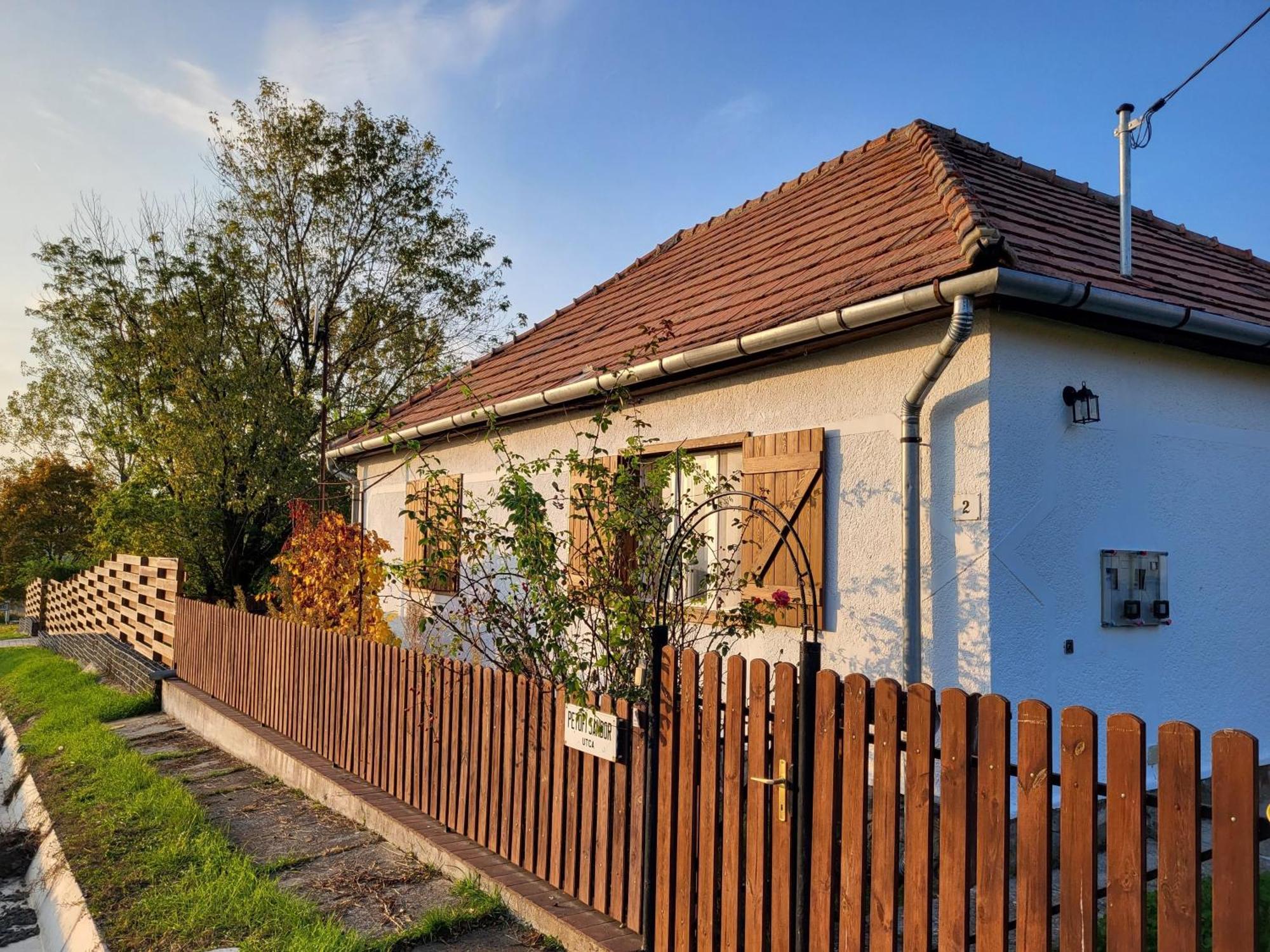 Tepke Guesthouse Garáb Zewnętrze zdjęcie